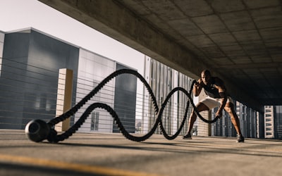 巴西队内马尔在训练中展示技巧